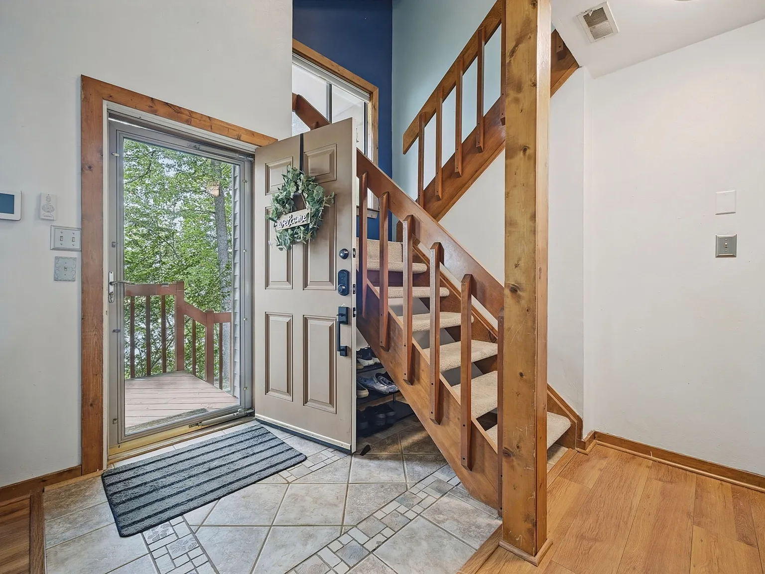 3 bed, 1570 sqft, $2,250 — Photo 2