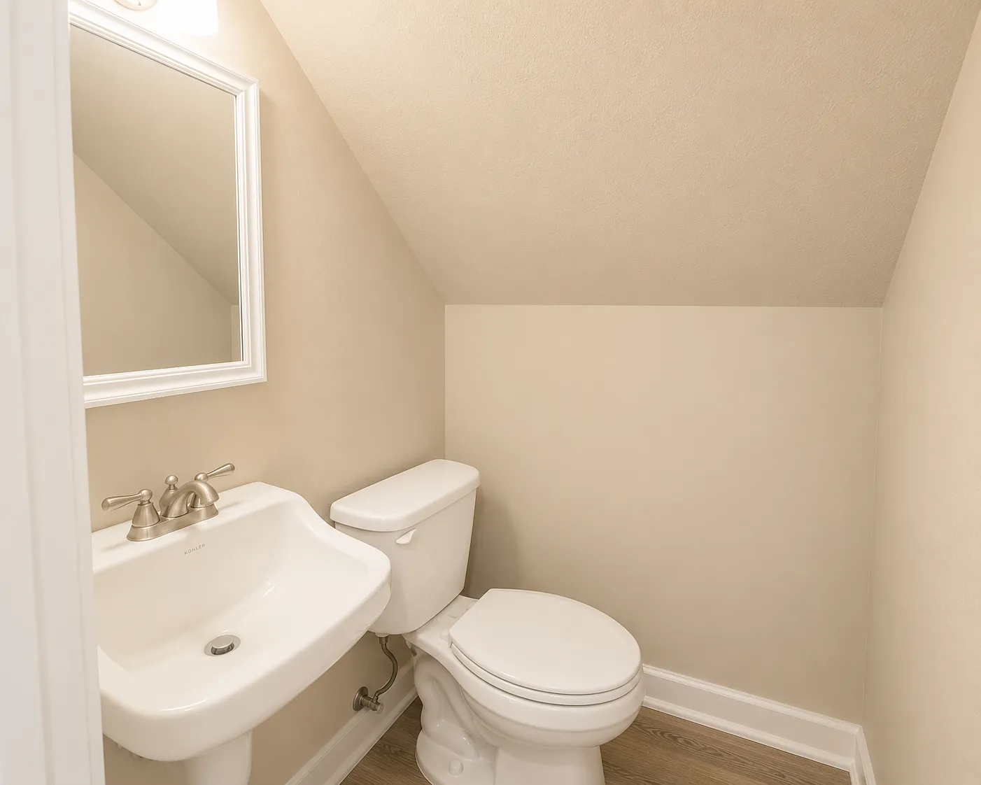4 bed, 1538 sqft, $2,100 — Photo 2
