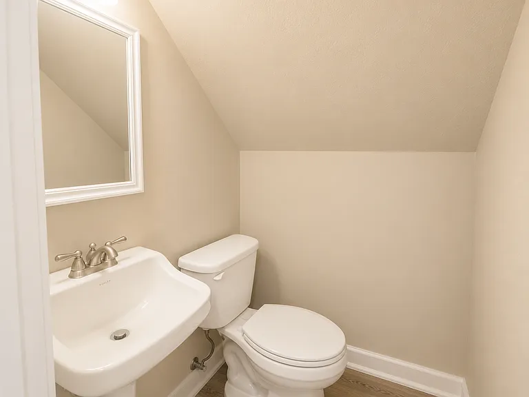 1116 S Adams St — Photo 2