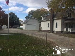 1571 Beechwood St, Monroe, MI 48162