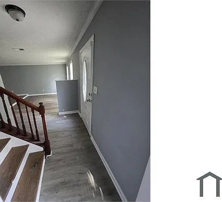 4 bed, $2,200 — Photo 2