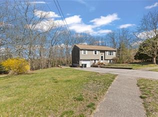 16 Monroe Dr, Coventry, RI 02816