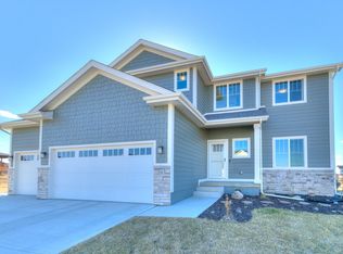 543 Wicker Dr, Huxley, IA 50124