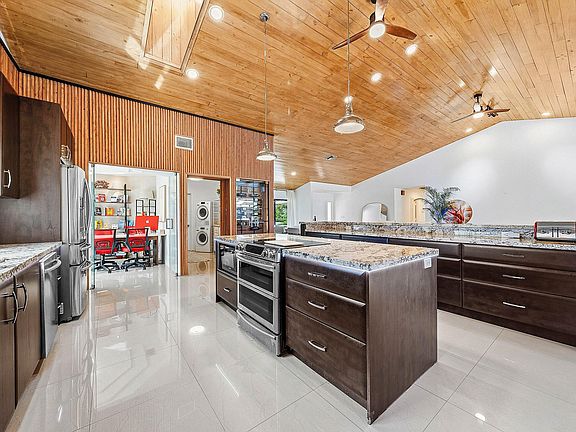 4th image of 10710 Boca Woods Lane