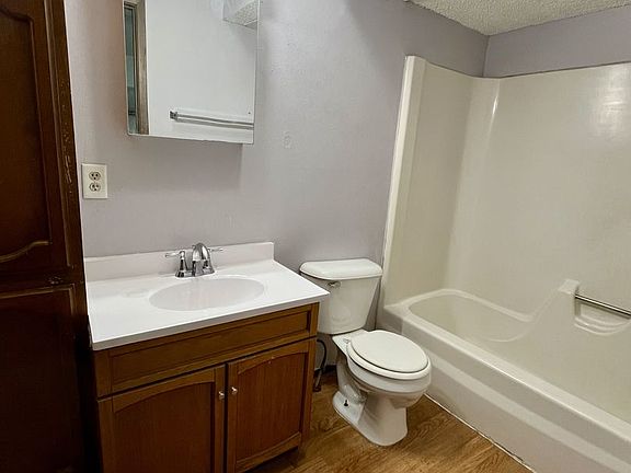 5th image of 125 Sherwood Ct #8