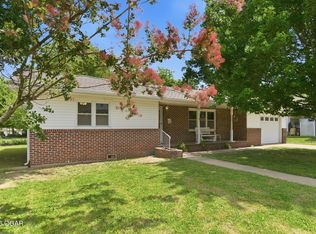 108 S 11th St, Sarcoxie, MO 64862