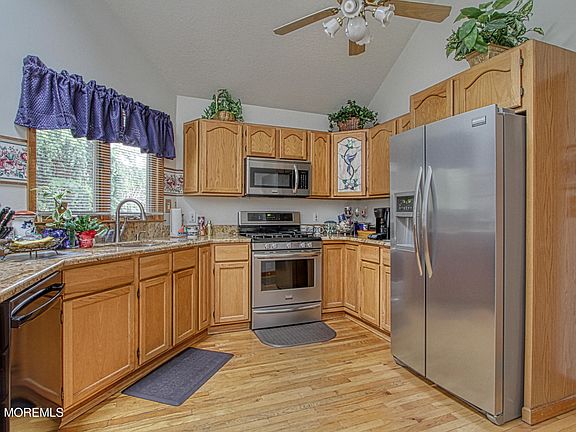 2nd image of 713 Western Boulevard