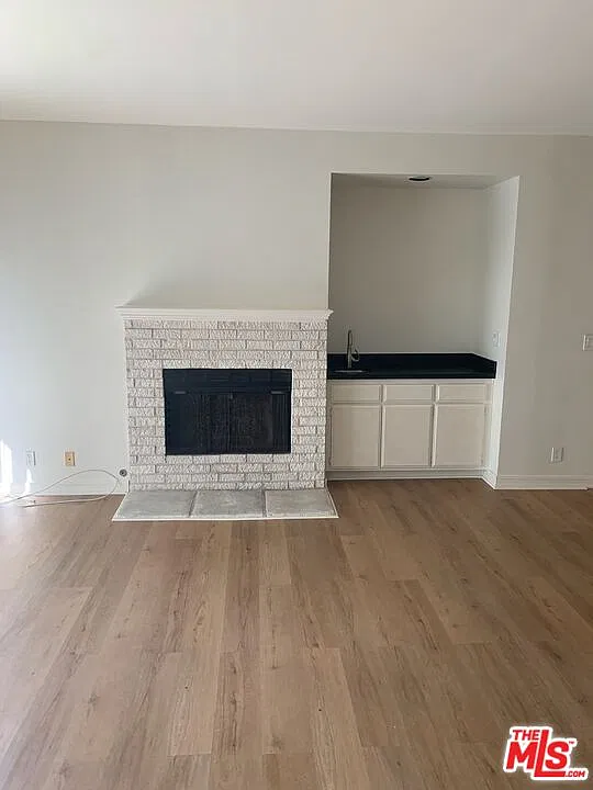 3 bed, 2.0 bath, 1839 sqft, $4,500 — Photo 2
