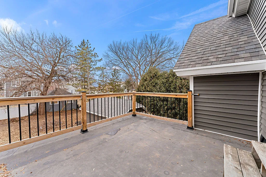 1707 Jefferson St - A- Up... — Photo 3