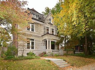 3070 Hawthorne Blvd, Saint Louis, MO 63104