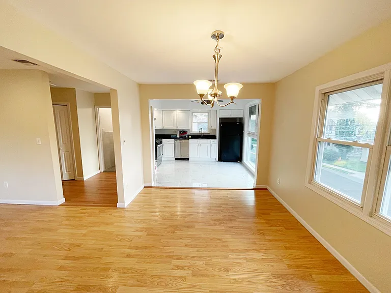 240 Grand Ave #2 — Photo 6