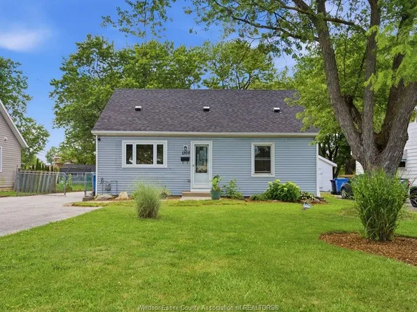 1305 Shawnee Rd, Tecumseh, ON N8N 1R8