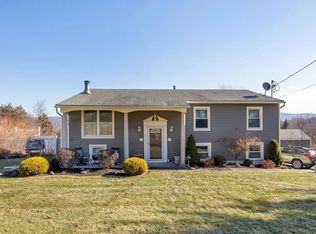 8 Sunset Ter, Highland Mills, NY 10930