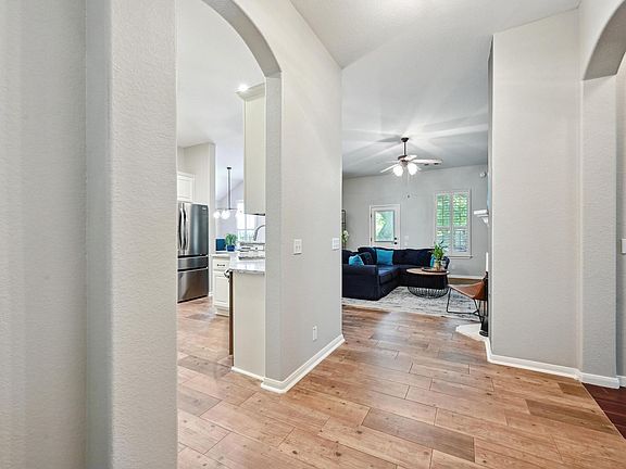 3rd image of 9309 Manipari Ln