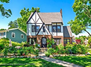 363 University Dr, East Lansing, MI 48823