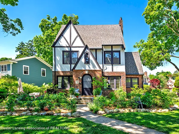 363 University Dr, East Lansing, MI 48823