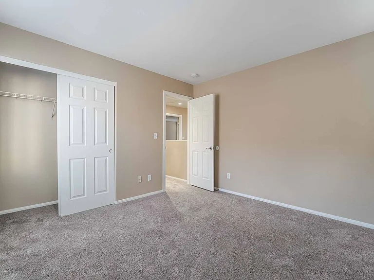 10466 Gwynns Falls St — Photo 18