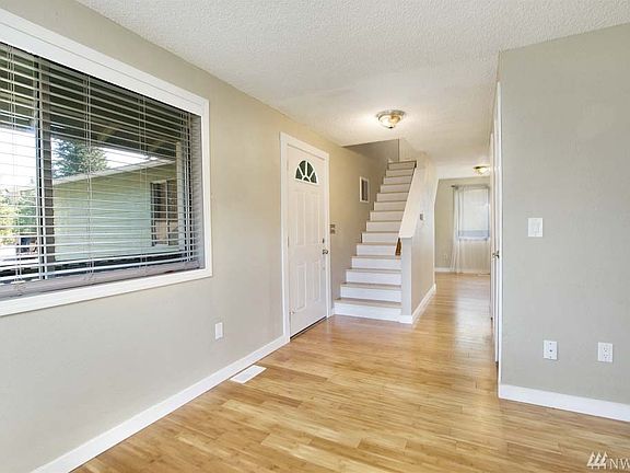 5th image of 7806 188th Street Ct E