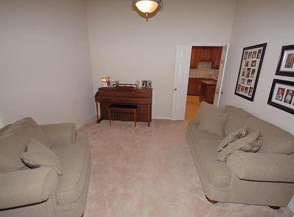 3rd image of 4112 Creek Falls Dr