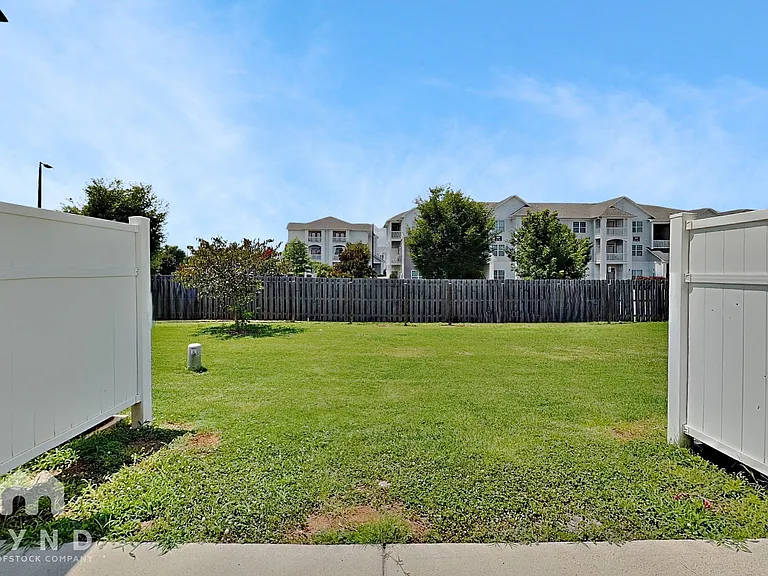351 Halton Crossing Dr SW — Photo 17