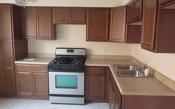 3rd image of 9662 Lois Dr