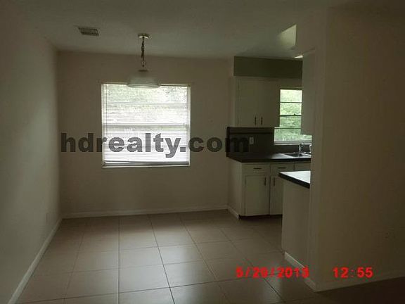 3rd image of 1327 Rossman Dr