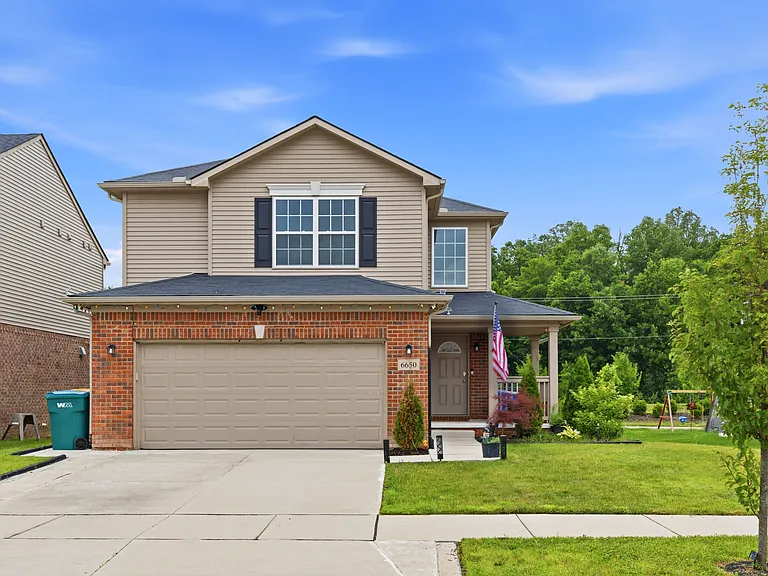6650 Chandler Dr — Photo 1