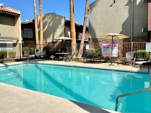 3 bed, $2,595 — Photo 3