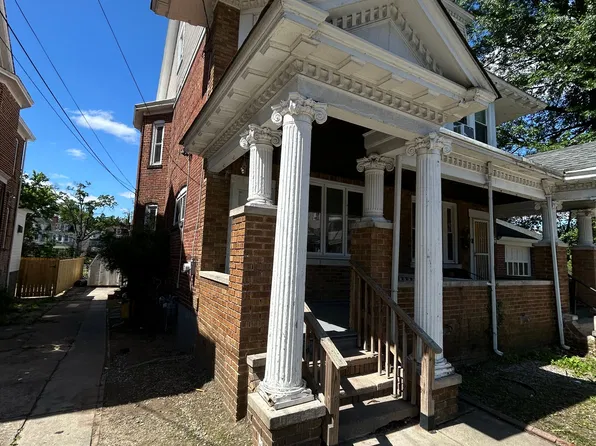59 Sanhican Dr, Trenton, NJ 08618
