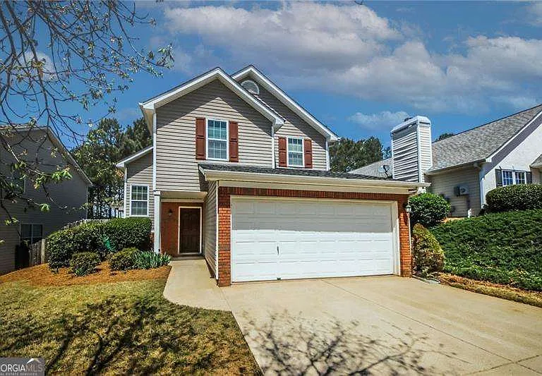 121 Stoneforest Dr — Photo 4