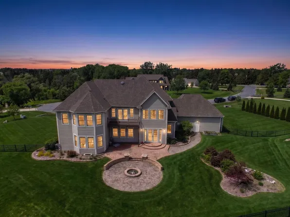 3268 Bay Hill ROAD, Port Washington, WI 53074