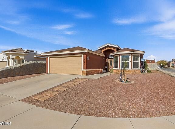 2nd image of 14577 Jesus Almeida Ave