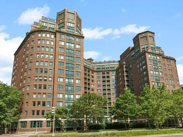 10 Rogers St APT 417, Cambridge, MA 02142