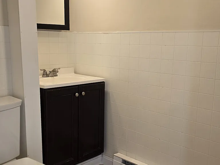 29 Charlton St #1 — Photo 6