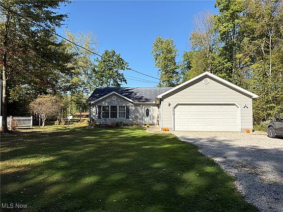 2nd image of 2073 S Park Ln