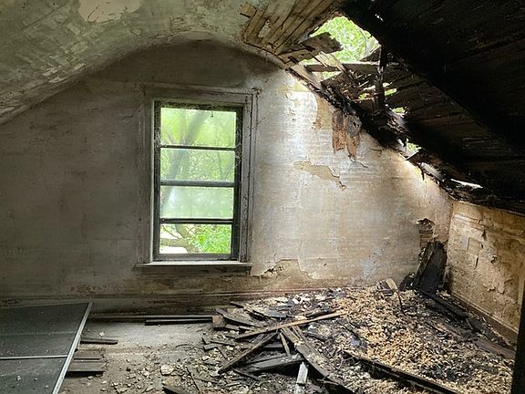 5th image of 604 Vista Ln