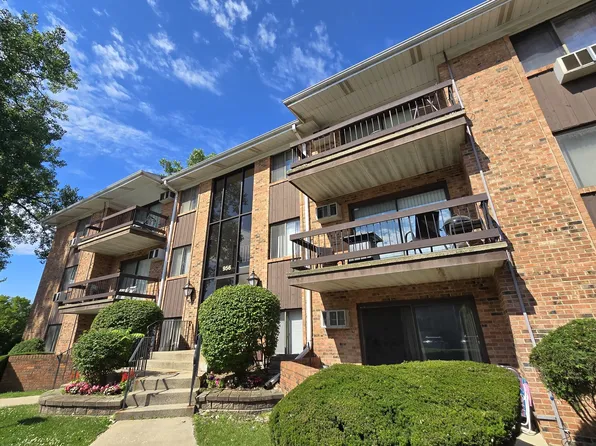 956 Olive Rd APT 2C, Homewood, IL 60430