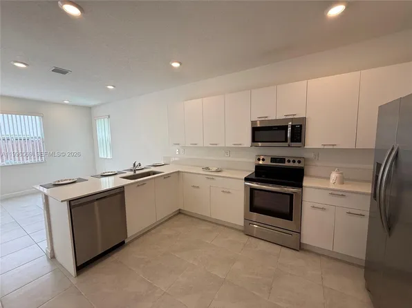 12845 NW 24th Ave, Miami, FL 33167