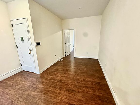 4th image of 2168 41st St APT 1
