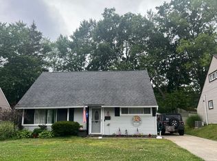 2220 Sutton Dr, Cuyahoga Falls, OH