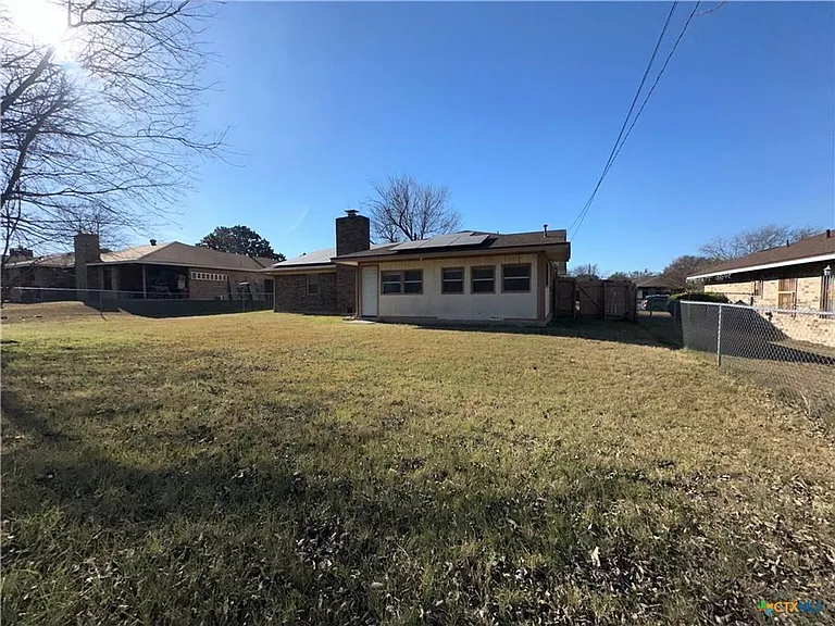 1810 Gautier Ave — Photo 4