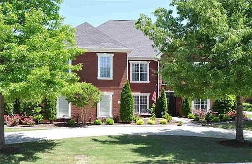 1st image of 2913 Oakleigh Ln SE
