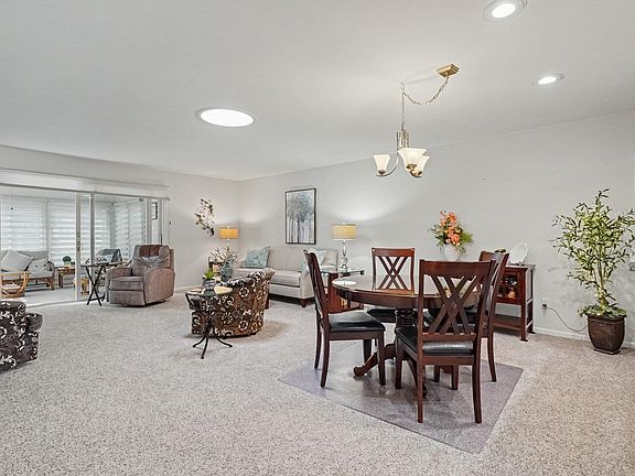 5th image of 4838 Appletree Ln