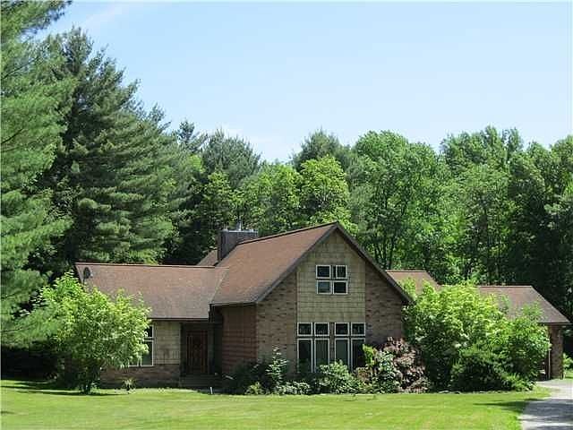 1st image of 817 E Peenpack Trl