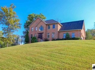 99 Newcomer Rd, South Charleston, WV 25309