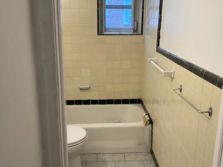 515 Fountain St — Photo 14