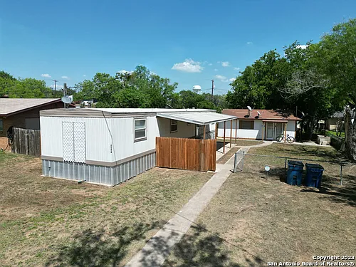 215 Greenlawn Ave Photo 1