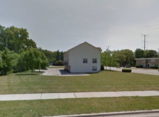 481 W Glendenning Pl, Waukegan, IL 60087