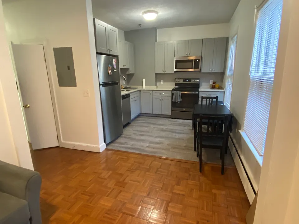 20 Hanson St #4