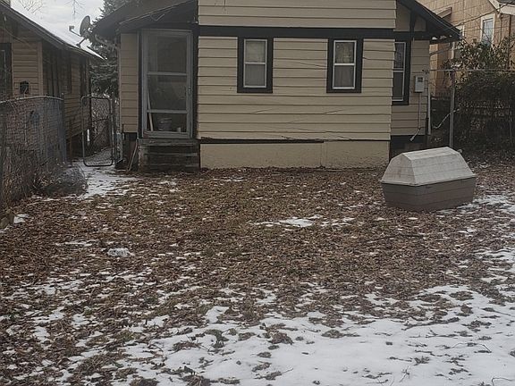 4th image of 2629 Quincy St